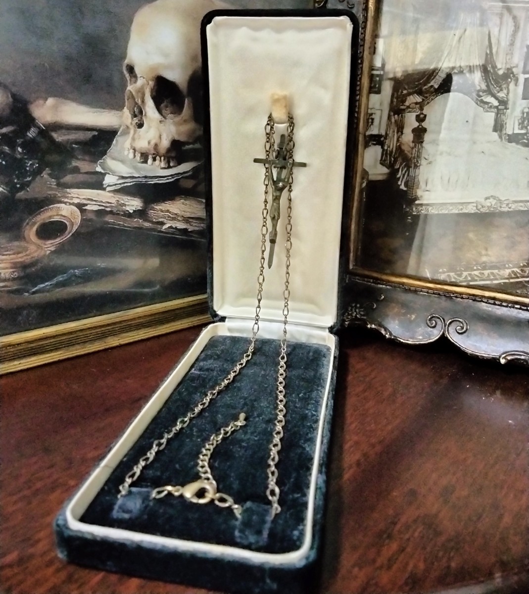 ビンテージネックレス レトロ アンティーク キリスト ジーザス クロス 磔刑 フリーメイソン 箱付 イタリア製 ITALY_画像1