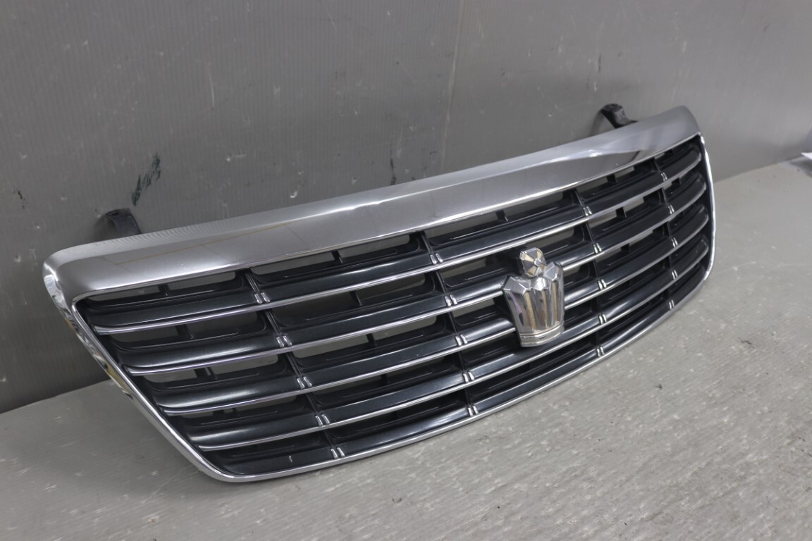 18 クラウン ロイヤルサルーンプレミアム 50TH エディション 前期(GRS180) 純正 フロントグリル 53111-30880 ラジエーターグリル p058323_画像3