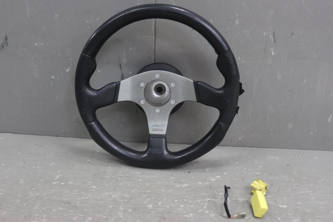 スズキ スイフト スポーツ 5MT 3ドア 4型 (HT81S CSSF-4) ステアリングホイール ハンドル ボス MOMO モモステ 直径およそ31.5cm p058274の画像1