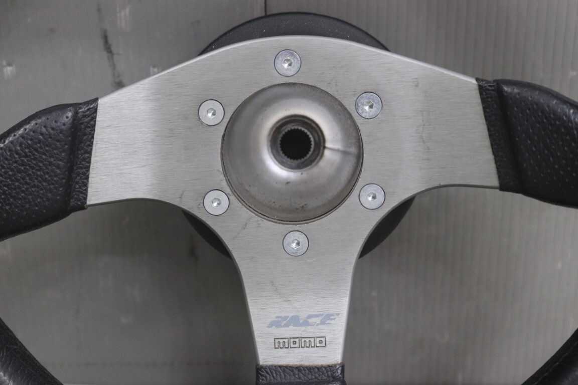 スズキ スイフト スポーツ 5MT 3ドア 4型 (HT81S CSSF-4) ステアリングホイール ハンドル ボス MOMO モモステ 直径およそ31.5cm p058274の画像3