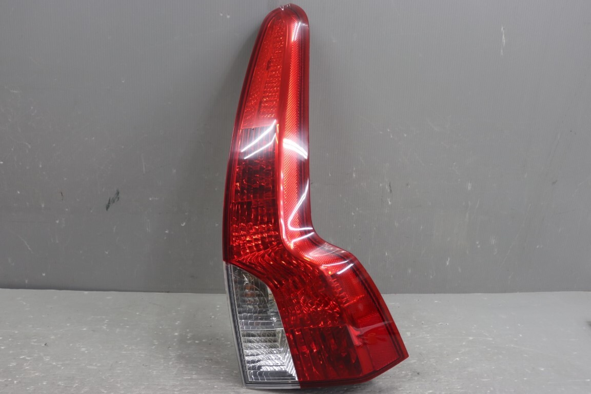  Volvo V50 2.4 (MB5244) оригинальный правый задний фонарь LED все лампочка-индикатор OK задние фонари 30744544 повреждение нет гарантия работы Volvo p058517
