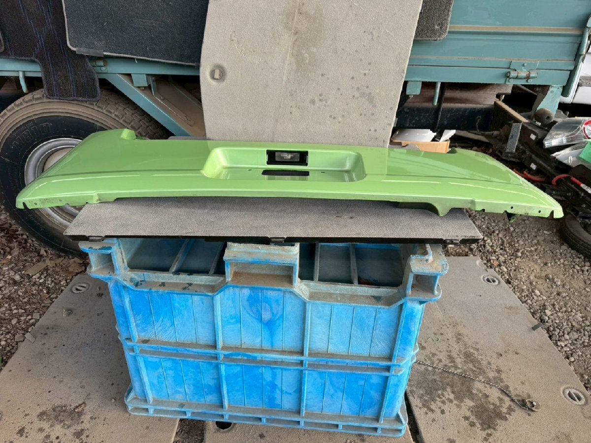 ダイハツ ムーヴコンテ (L575S) 純正 リアバンパー 52159-B2480 G51 マスカットグリーンメタリック b9637-gyrの画像8