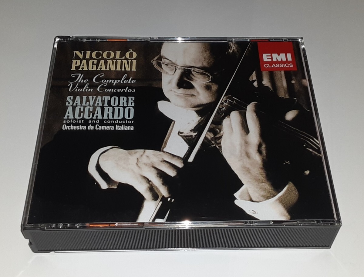 CD 　　パガニーニ：ヴァイオリン協奏曲全集　　　 (指揮・ヴァイオリン)サルヴァトーレアッカルド/オーケストラダカメライタリアーナ_画像1