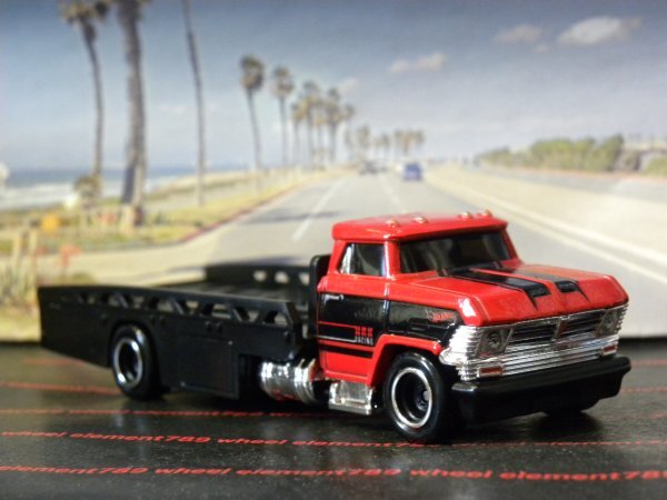 即決☆☆ルース ホライゾン ハウラー Horizon Hauler 　 プレミアムモデル メタルシャーシ リアルライダー HOT WHEELS_画像1