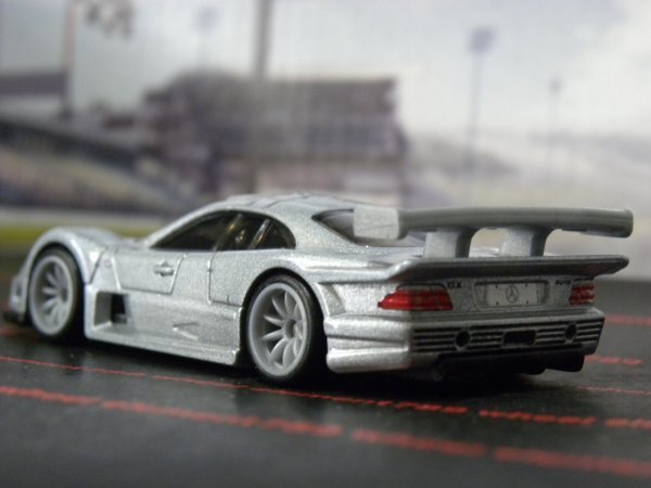 即決☆☆ルース 1997 MERCEDES-BENZ CLK-GTR メルセデスベンツ CLK-GTR ホットウィール プレミアムモデル メタルシャーシリアルライダー_画像8
