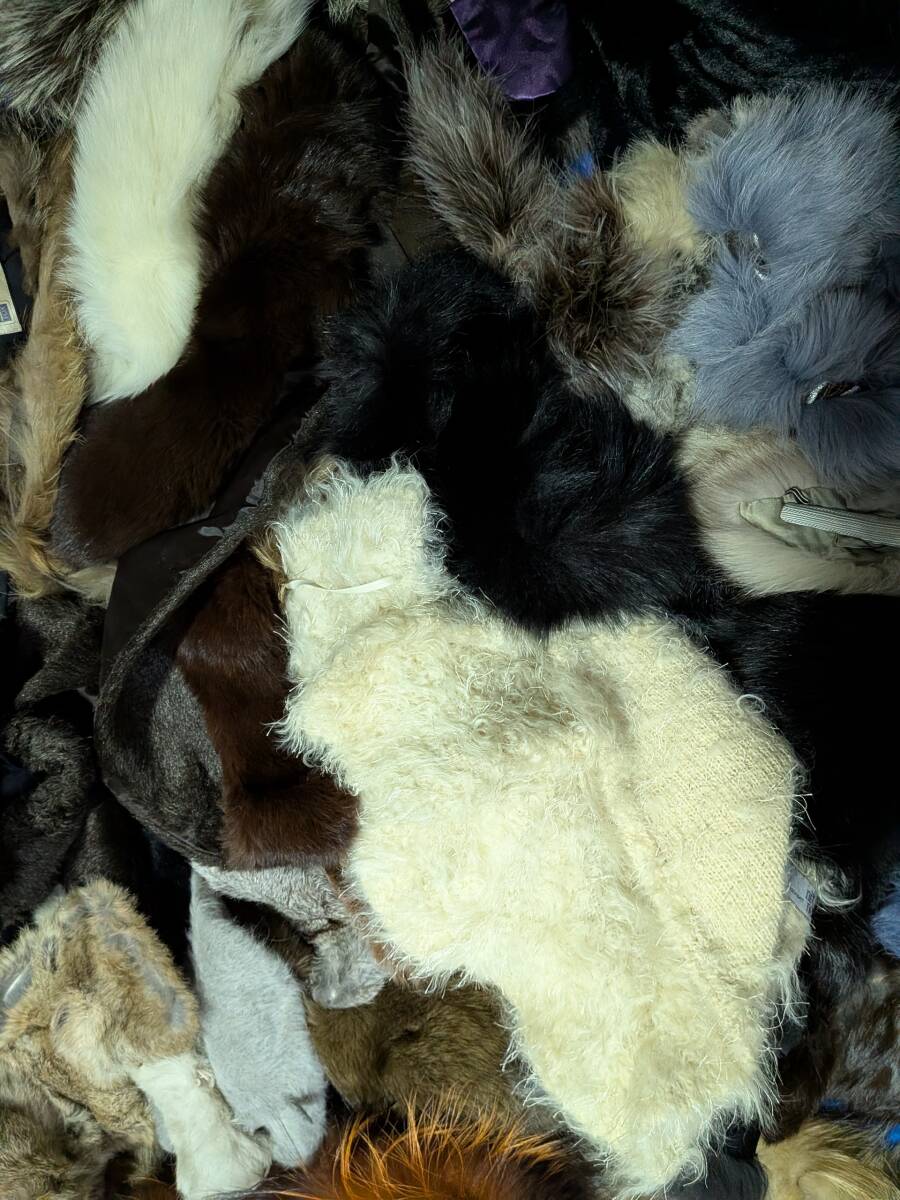 【No-2】■1円~売り切り■毛皮の卸売り■フリマ出品■リアルファー■マフラー・ショール(材料用含)等小物■複数点セット_画像10