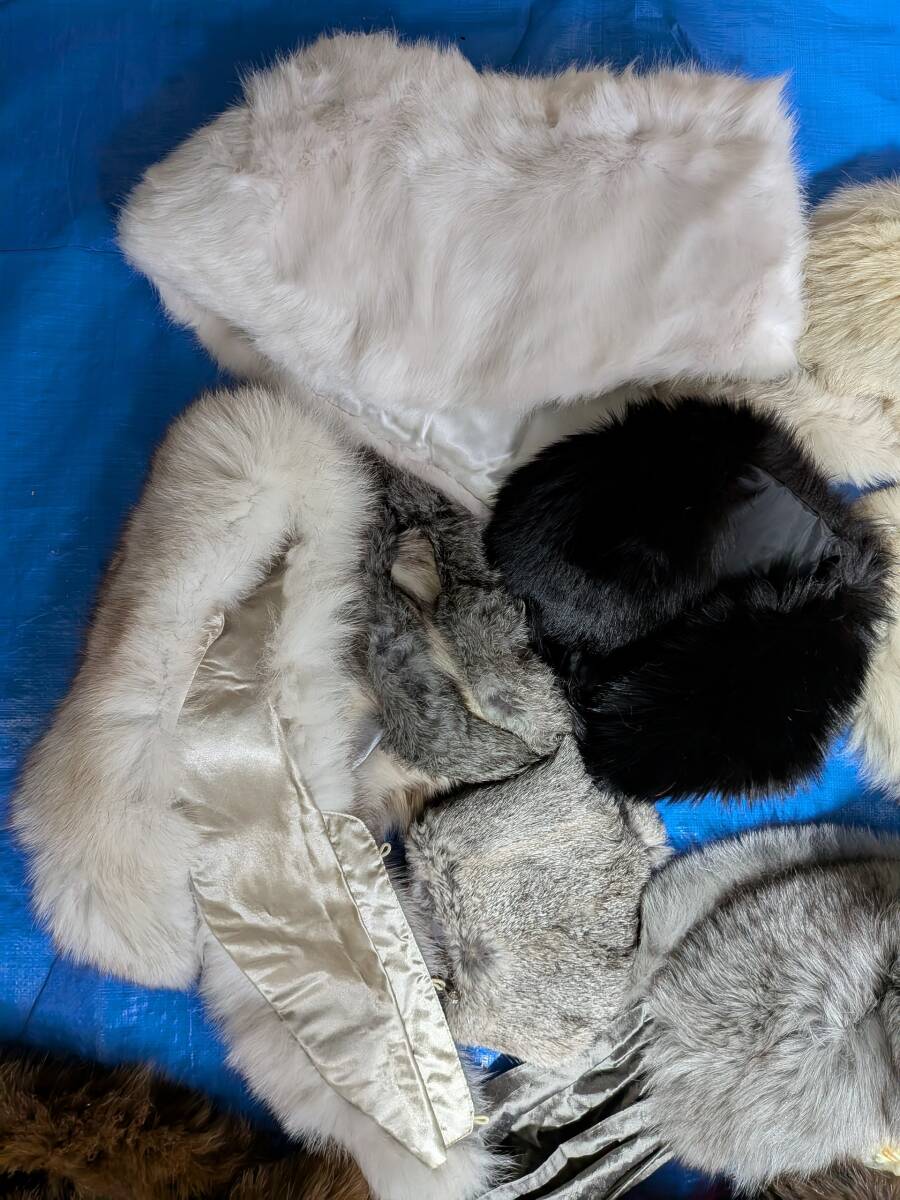 【No-8】■1円~売り切り■毛皮の卸売り■フリマ出品■リアルファー■マフラー・ショール(材料用含)等小物■複数点セット_画像2