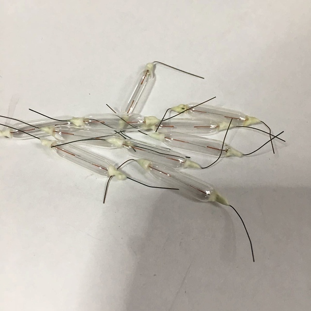 【雑貨】 12V-150 電球 バルブ 30本 セット 詳細不明 パイロットランプ　家電　修理　＿_画像1