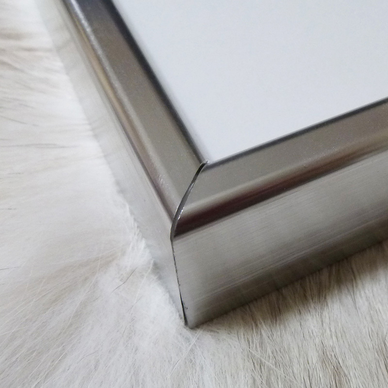  ограничение коврик рамка товар /Julian Opie[Marathon Women 2025.09.11]( Julien *opi-)