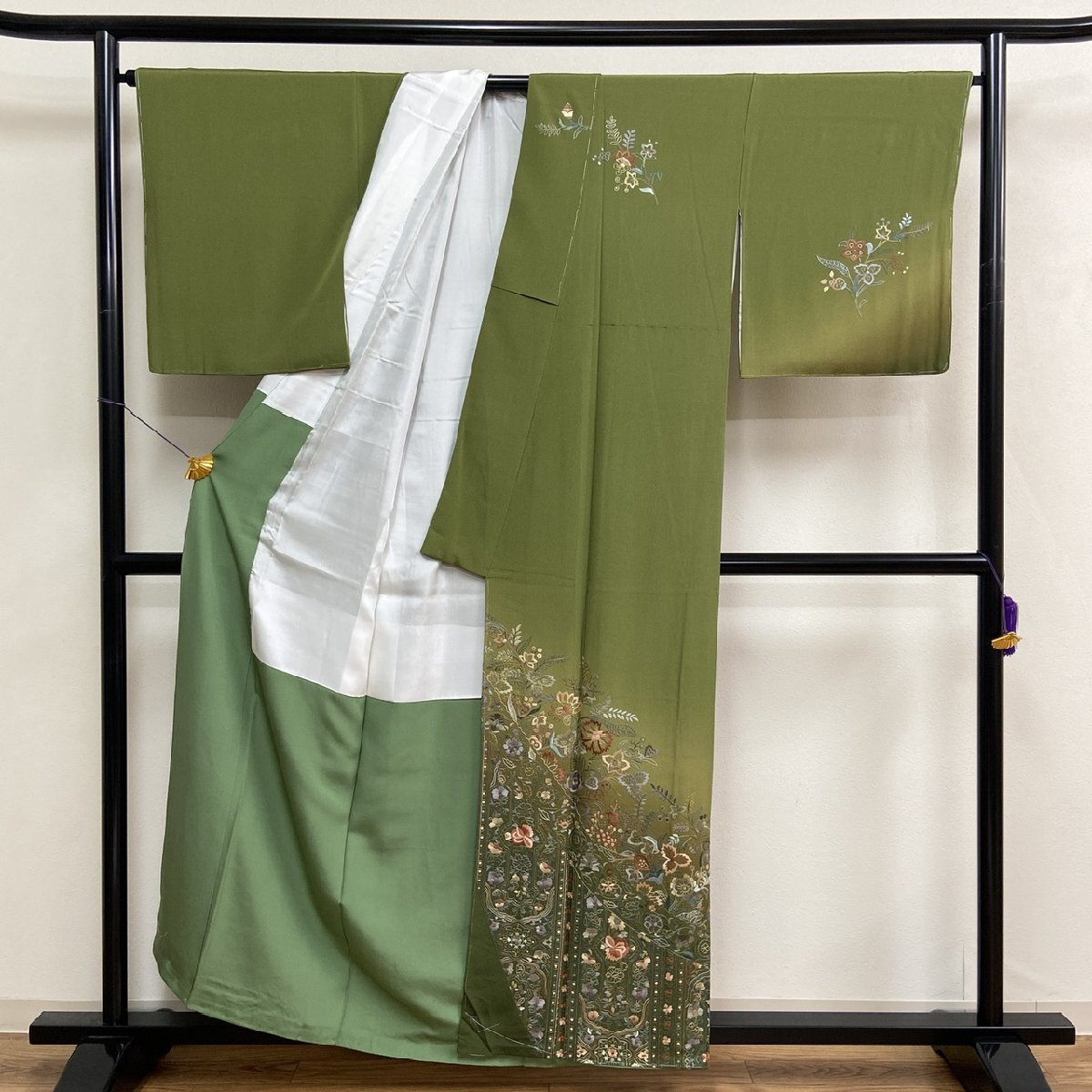 着物月花 総刺繍 仙頭刺繍 蘇州刺繍 ぼかし染 装飾花文様 訪問着 未使用品 正絹 金銀糸 ki6089_画像5