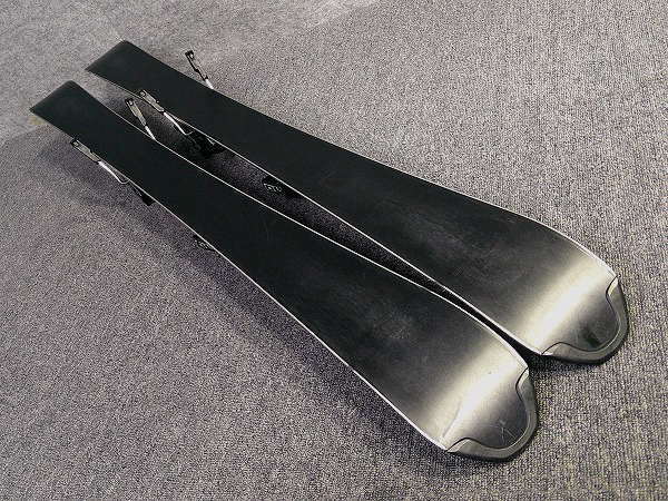 1932★サロモン SHORT CART 127cm★中古/補修あり/チューンナップ済み/ビンディング設定(無料)/ブーツ・ストック追加可_画像10