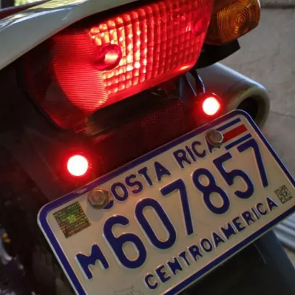 2球 バイク フォグ ランプ LED フラッシュ 点滅 ストロボ 黄色 アンバー イエロー テール バックランプ 12V 汎用 オフロード 警告灯_画像5