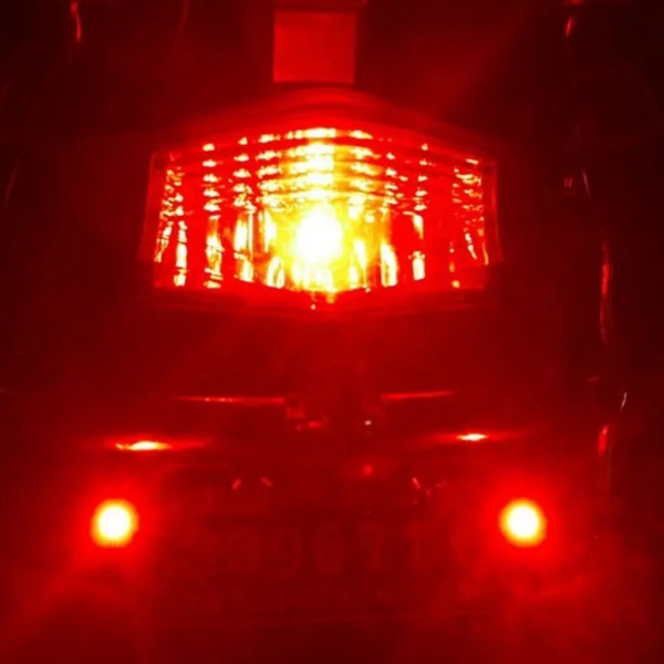 2球 バイク フォグ ランプ LED フラッシュ 点滅 ストロボ 黄色 アンバー イエロー テール バックランプ 12V 汎用 オフロード 警告灯_画像6