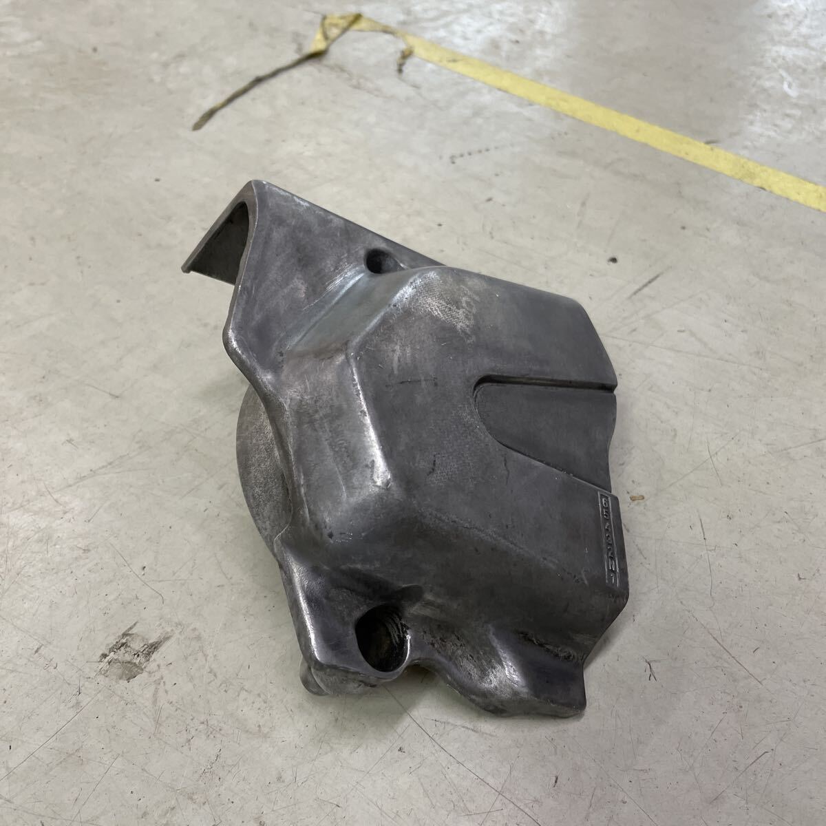 カワサキ　バリオス　　スプロケットカバー　　　100_画像4