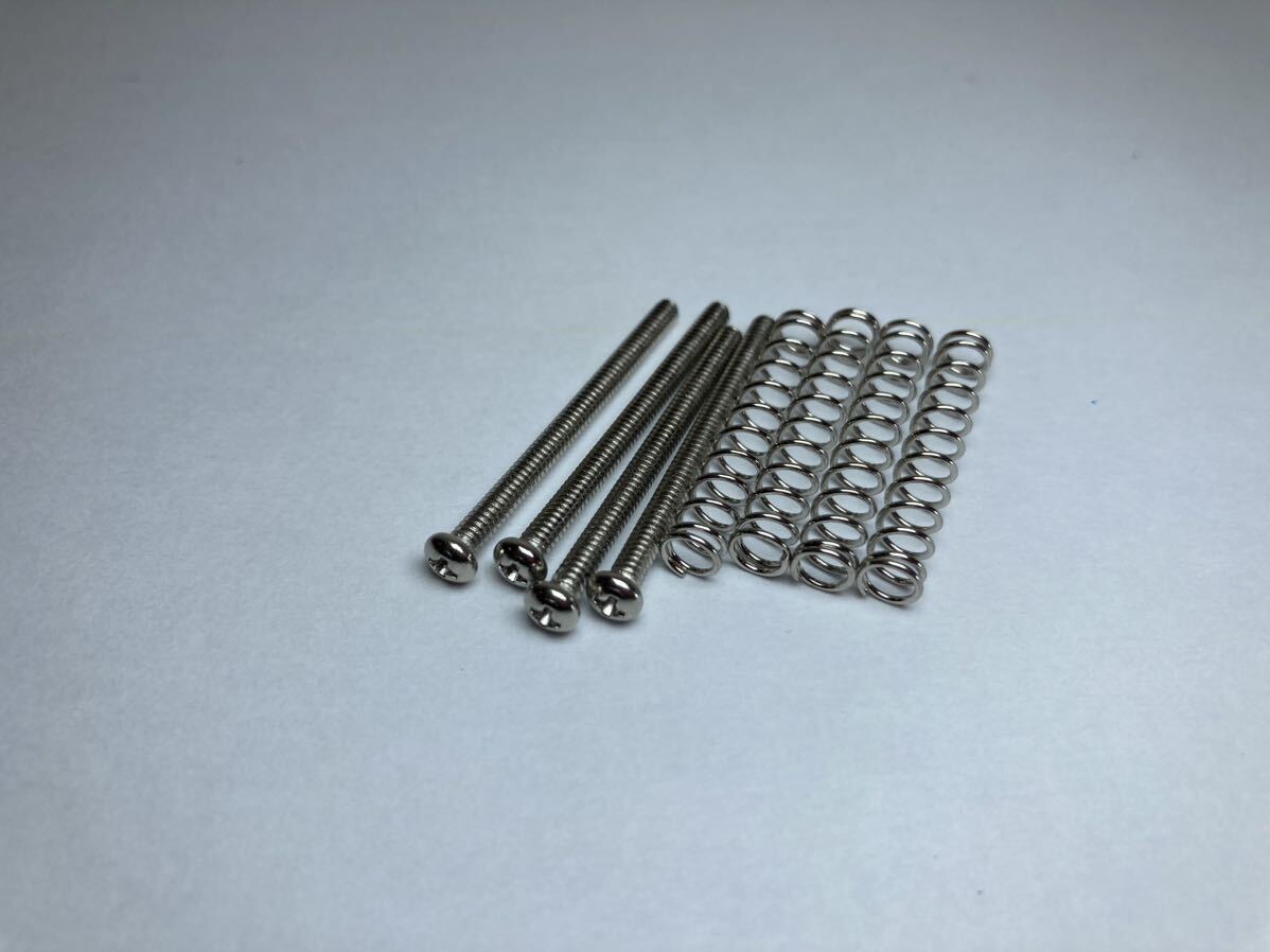 ギター ピックアップ用ネジ4本セット インチピッチ シルバー(銀) 新品！_画像1