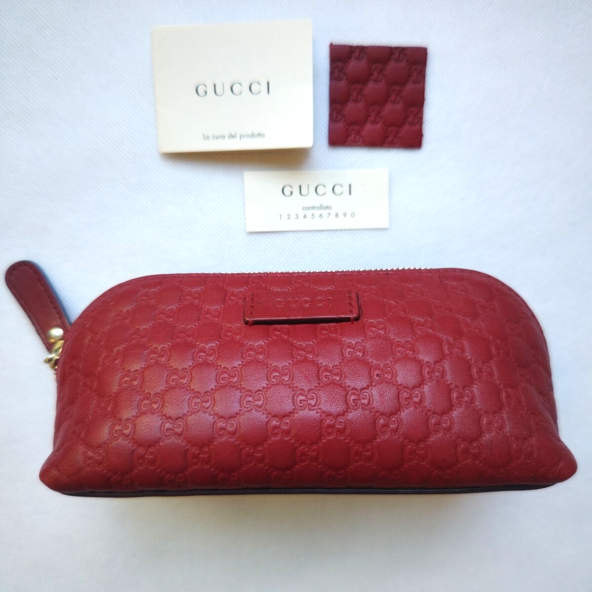 1スタGUCCI グッチ シマ　ポーチ　化粧ポーチ　小物いれレザー革　赤　レッド　ギャランティカード有り　_画像1