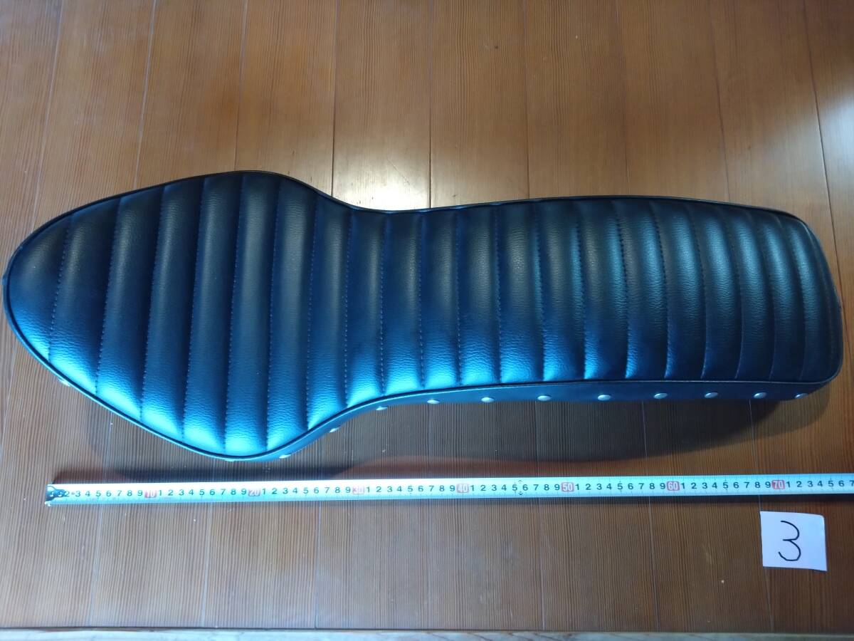 ガレージT&F製 シャドゥ400 シャドウ400 スタッド付きコブラシート(タックロール) 綺麗!2024年製 SHADOW NC34 _画像1