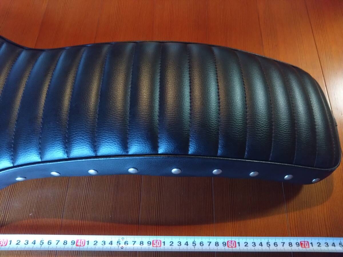 ガレージT&F製 シャドゥ400 シャドウ400 スタッド付きコブラシート(タックロール) 綺麗!2024年製 SHADOW NC34 _画像3