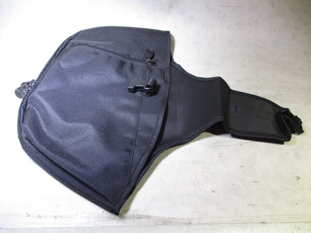 I◆ツーリング用ソフトロワー1009 左.’80〜’20.ハーレー.純正.57100210.新品.エンジンガードカバー.送料無料(一部地域除外)_画像5