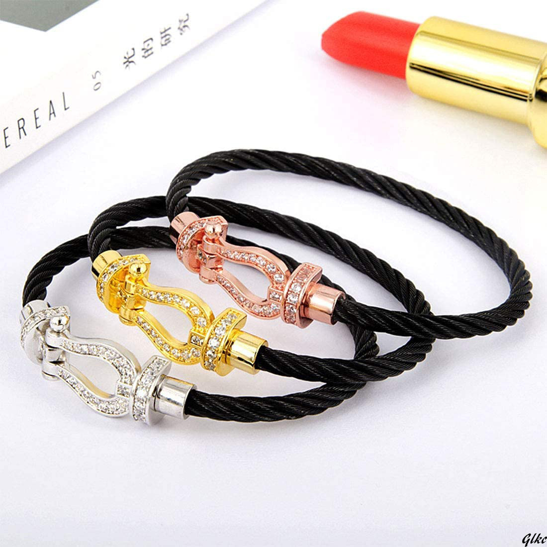 【馬蹄型デザインでシンプルながら存在感があり、ファッション性が高い】 ブレスレット ジルコニア 馬蹄バングル ステンレス製_画像3