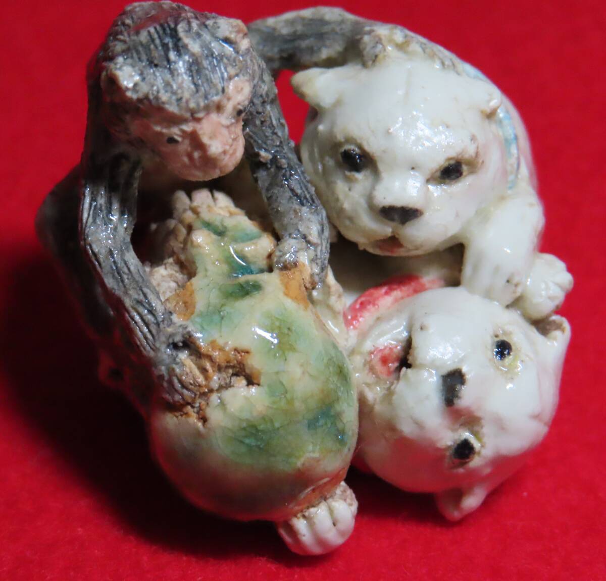 相場るい児　『髑髏と猿と犬　根付』　共箱／陶芸　根付　髑髏　猿　犬　鼠　_画像2