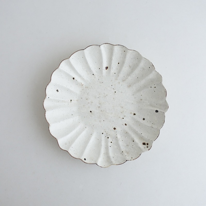 村上直子 *アンティークshiro moegi マーガレットプレート 中*白ホワイト輪花皿作家食器【陶器】信楽焼(wa85-2509-38)【41J52】_画像1