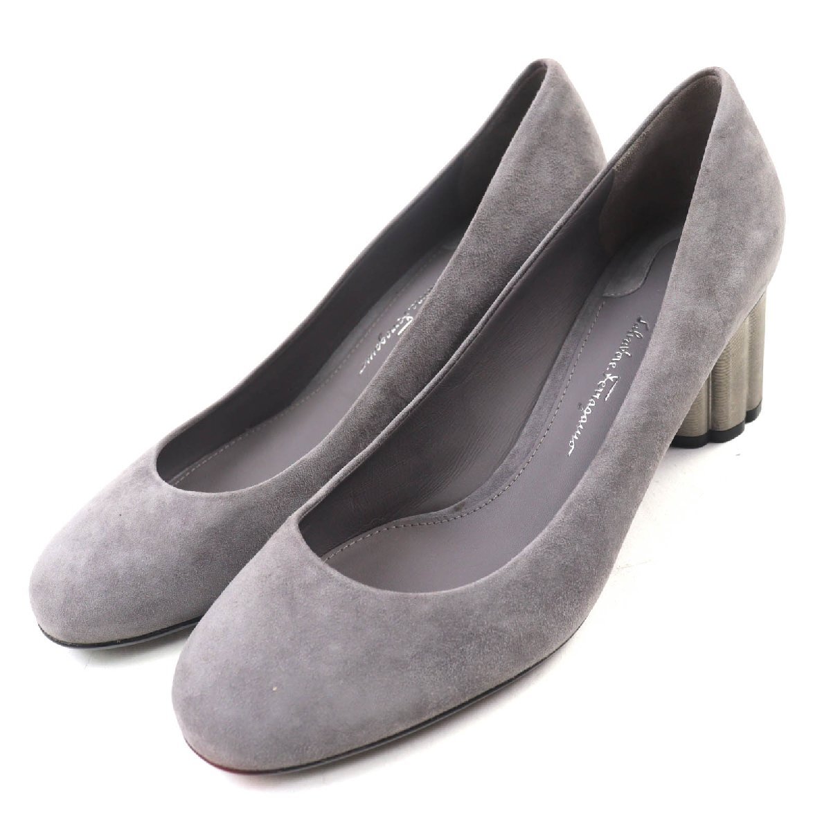 極美品◇Salvatore Ferragamo サルヴァトーレフェラガモ 07366 ラウンドトゥ フラワーヒール スウェードレザー パンプス グレー 7 伊製_画像1