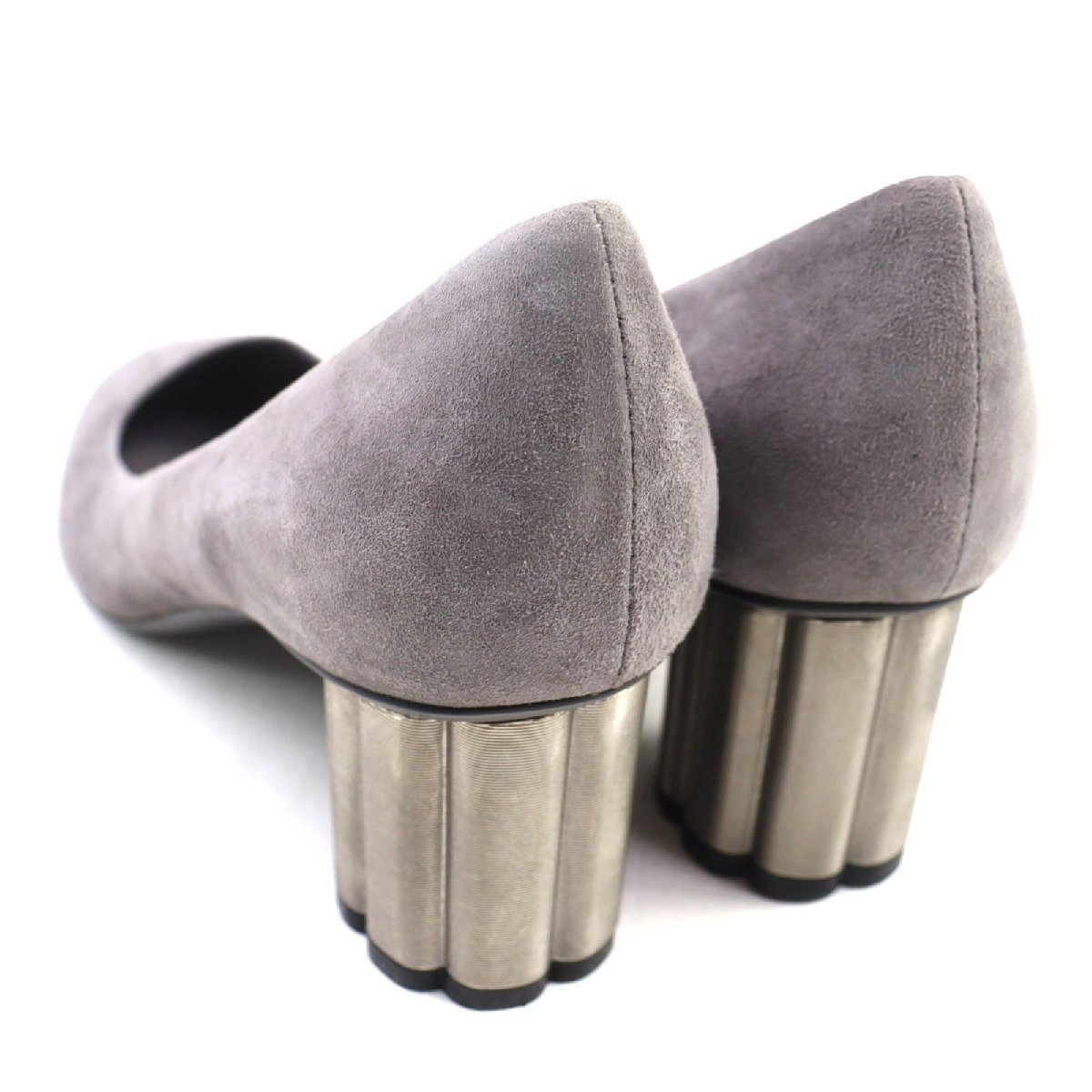 極美品◇Salvatore Ferragamo サルヴァトーレフェラガモ 07366 ラウンドトゥ フラワーヒール スウェードレザー パンプス グレー 7 伊製_画像6