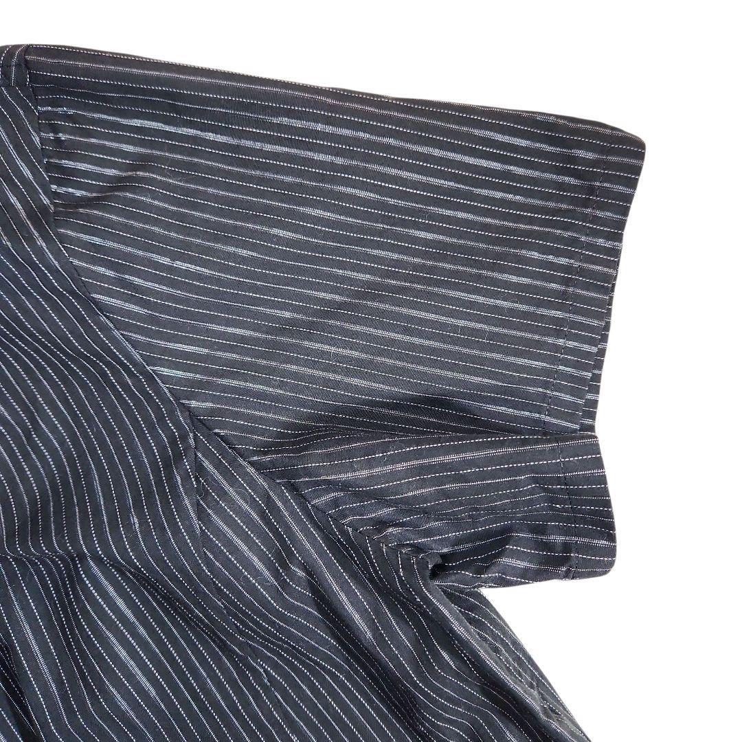BASILE28 ビジュー飾り・ラメ混ストライプ半袖シャツ 黒 胸部分ギャザー 大きいサイズ・ゆったりデザイン 比翼ボタン 84733_画像5