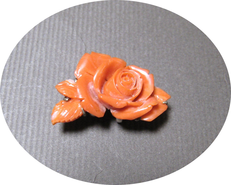 珊瑚　薔薇　彫刻　ミニ　3.5ｃｍ　帯留　アンティーク　着物　帯飾り　花　和装小物_画像5