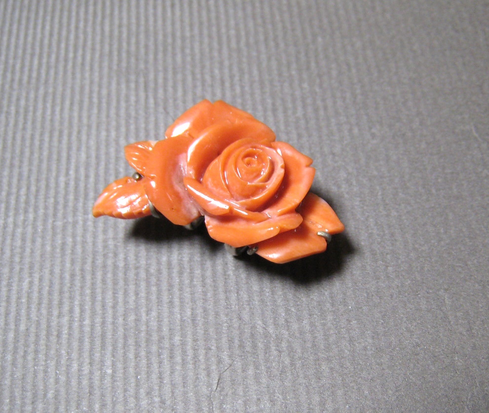 珊瑚　薔薇　彫刻　ミニ　3.5ｃｍ　帯留　アンティーク　着物　帯飾り　花　和装小物_画像6