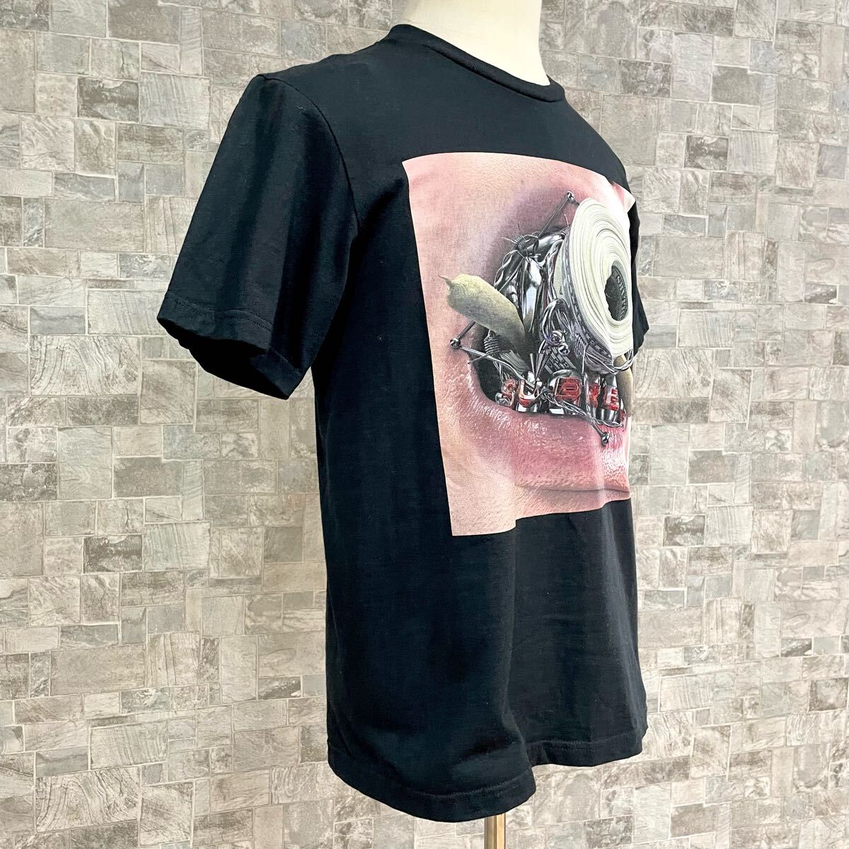 ★美品★ Supreme Braces Tee S Black シュプリーム 矯正 Tシャツ ブラック 黒 半袖 トップス 洋服 カットソー 未着用 長期保管品 22FW_画像3