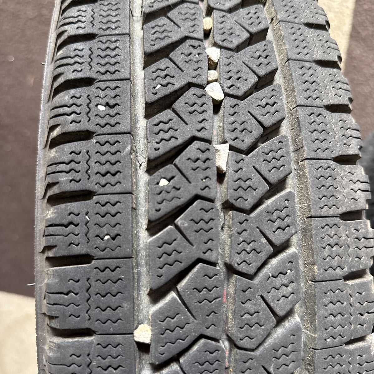 175/75R15 103/101L LT 2021年製 ブリヂストン BS BLIZZAK W979 1本のみ バリ山 送料無料_画像3