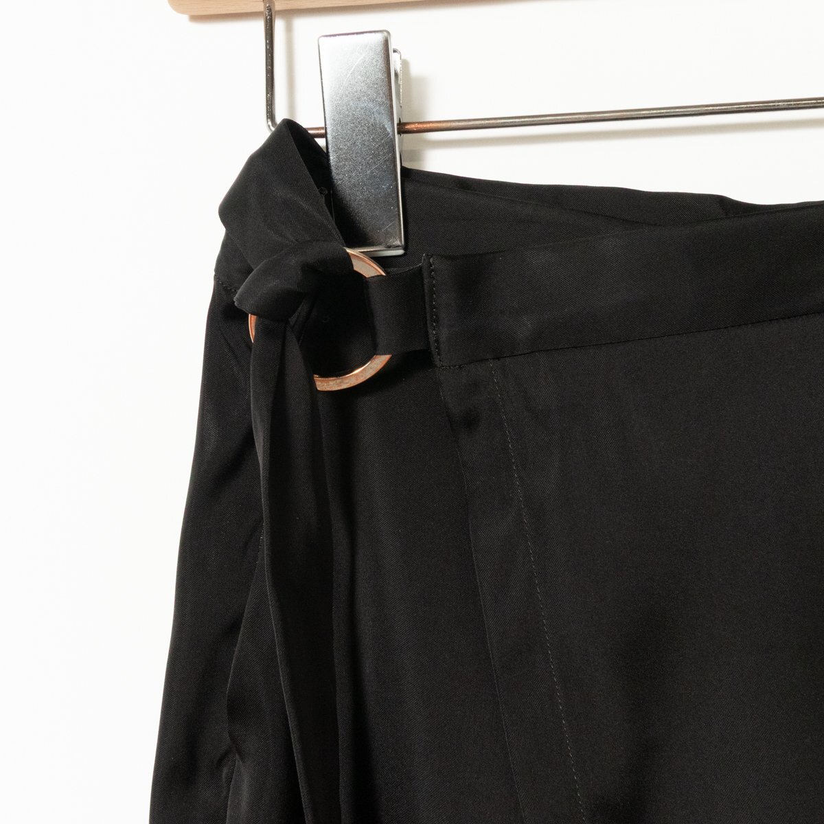 ELENDEEK エレンディーク レイヤードスカートパンツ ブラック 黒 サイズ2 レディース トリアセテート 光沢感 キレイめ モード 重ね着風_画像4
