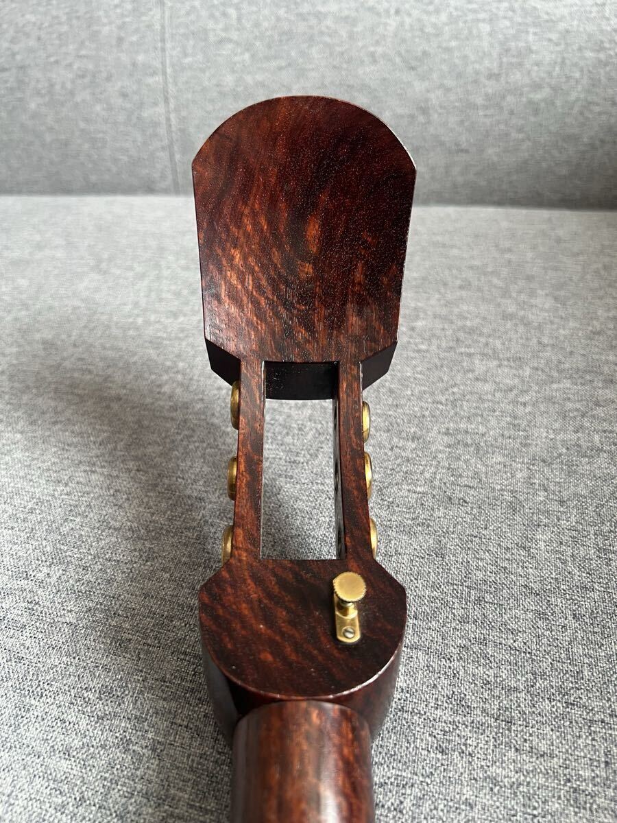 最高級 津軽三味線 金細K18 子持ち綾杉胴虎トチ巻棹_画像3