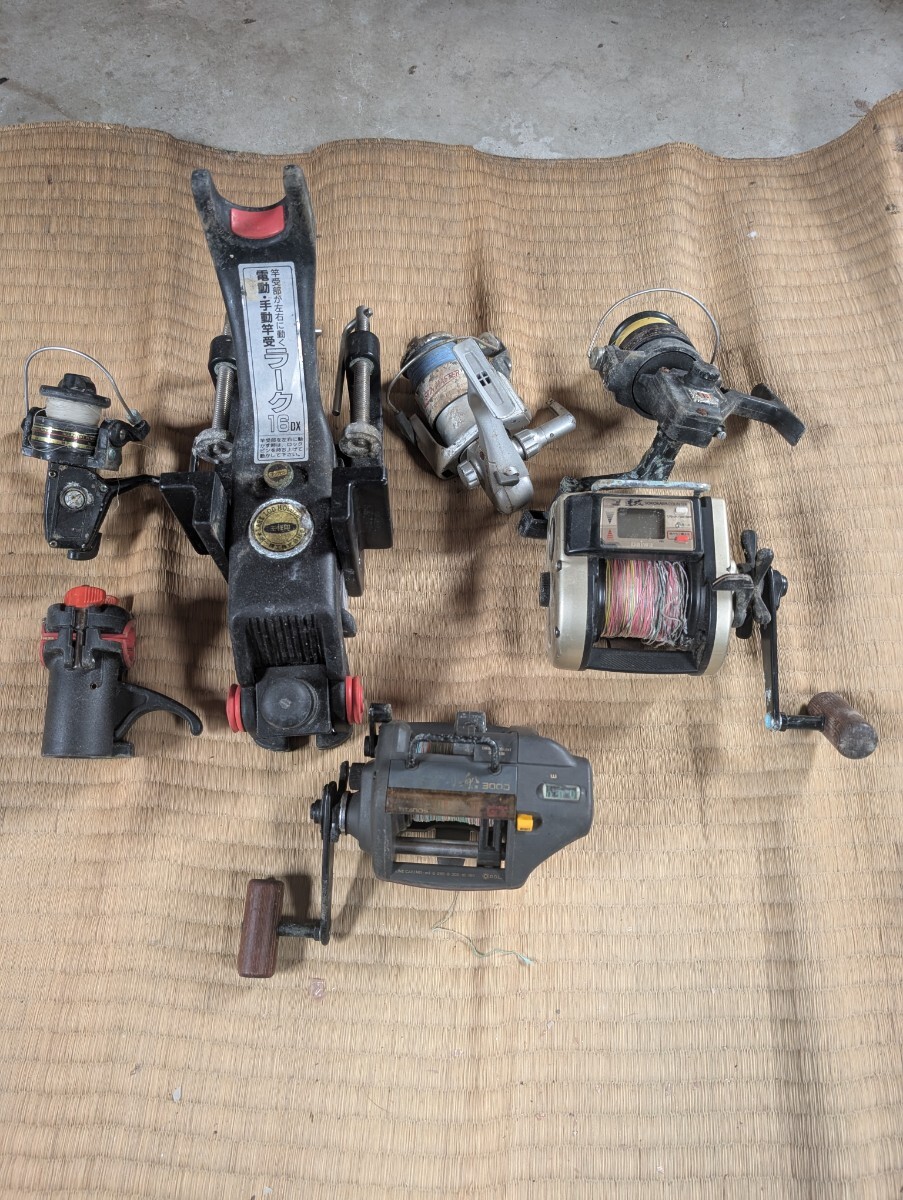 SA88 釣り竿リール　竿置き　ジャンク_画像1