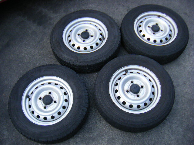 平成24年 ハイゼット EBD-S321V スチールホイル4本 純正 センターキャップ付き 145/R12LT 6PR_画像1