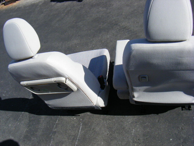 平成２６年　EK スペース DBA-B11A　純正 フロントシート左右 運転席 助手席_画像2