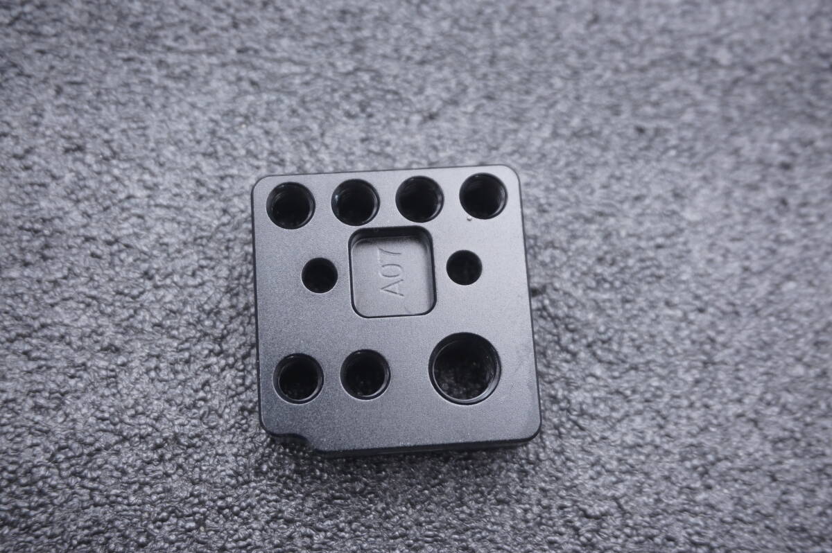 SmallRig　スモールリグ　（恐らく　RS 3 / Pro / Ronin S / SC / RS 2 / RSC 2 マウントプレート 2214B だと思います）_画像4