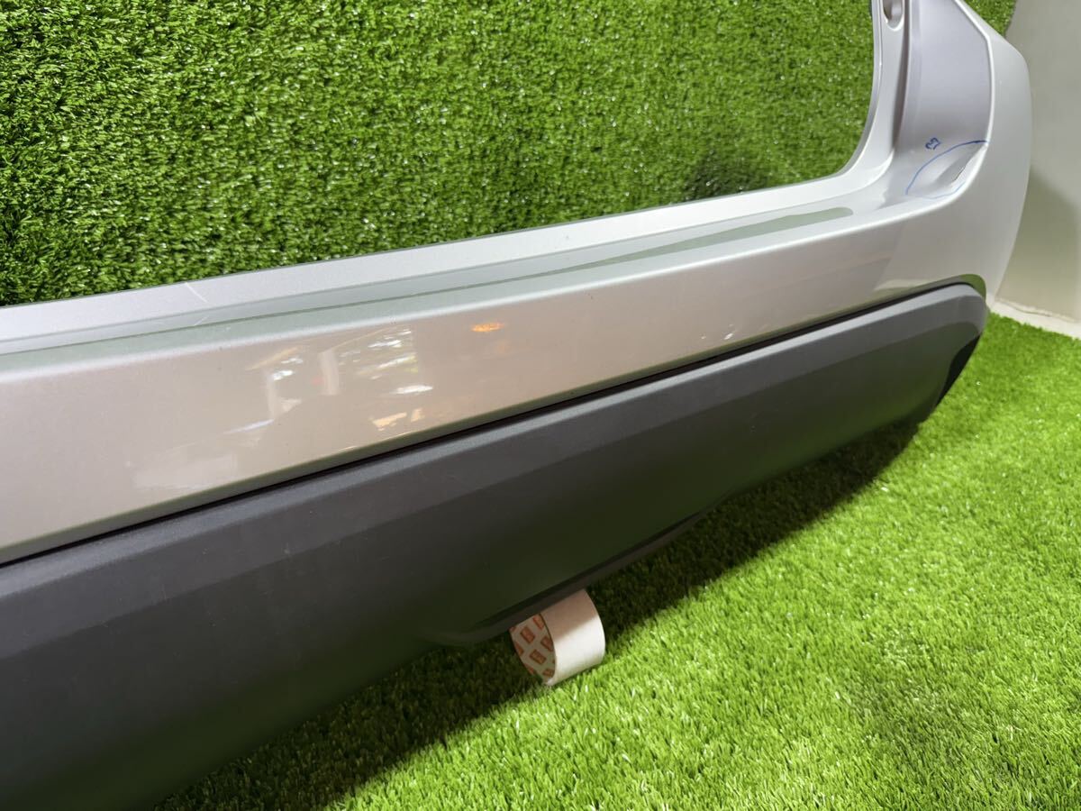 ヤリス KSP210 MXPA10 純正 リアバンパー 52159-K0010 ※個人宅発送不可_画像5