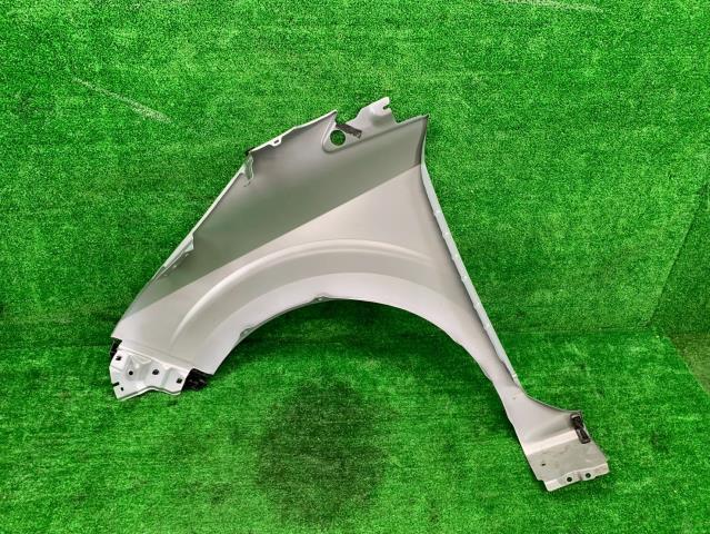 ニッサン ノート 6AA-E13 右フロントフェンダー K23 X 500788_画像5