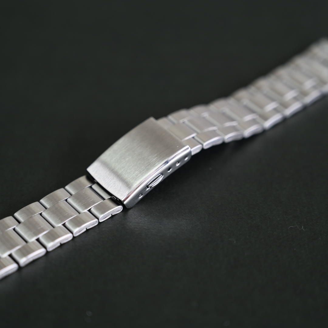 送料無料★特価 新品★BAMBI 時計ベルト 18mm メタルバンド ステンレス シルバー★バンビ正規品 定価税込2,750円_画像3
