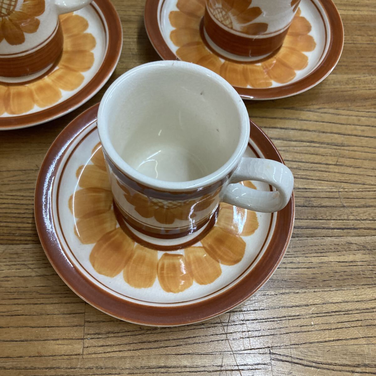 B10-24 ソーサー カップ コーヒーカップ 昭和レトロ 3セット　カップ&ソーサー_画像4