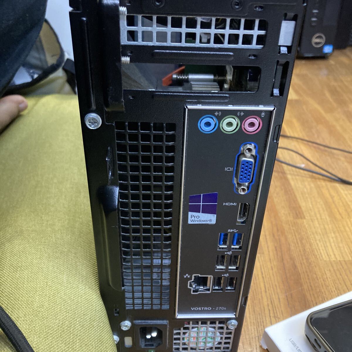 B10-117 【通電のみ確認】 DELL Vostro OSなし HDD 500 GB メモリ4GB_画像2