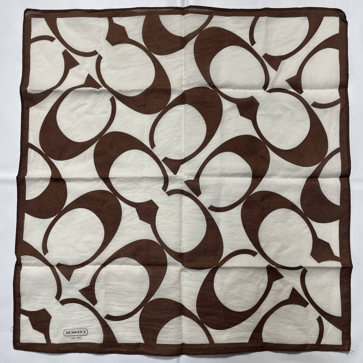 79B140|美品|コーチ ハンカチ ダークブラウン シグネチャー_画像4