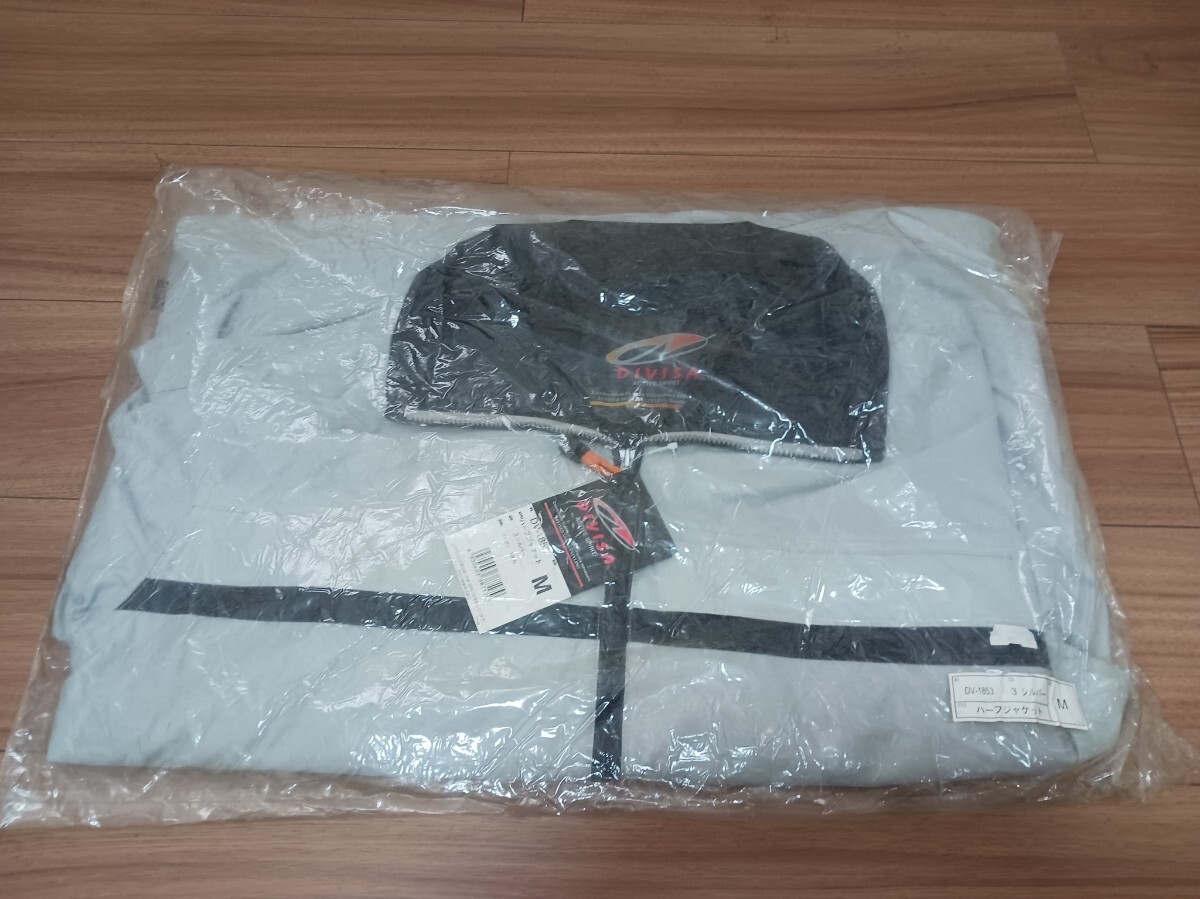 5656　TAKAYAハーフジャケット|シルバー|Mサイズ|新品未使用|格納フード付|ナイロン100%|タカヤ DIVISA|防寒|秋冬|ジャンパー|グレー_画像7