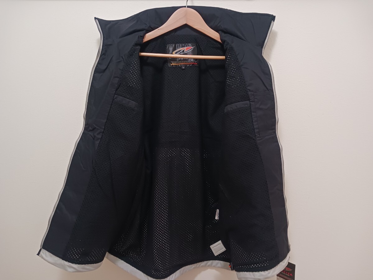 5658　TAKAYAハーフジャケット|シルバー|LLサイズ|新品未使用|格納フード付|ナイロン100%|タカヤ DIVISA|防寒|秋冬|ジャンパー|グレー_画像4