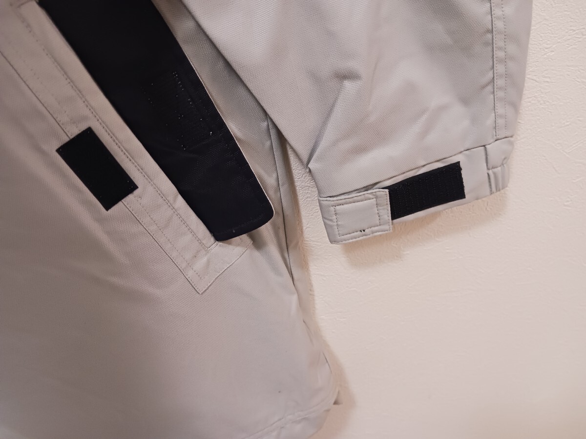 5658　TAKAYAハーフジャケット|シルバー|LLサイズ|新品未使用|格納フード付|ナイロン100%|タカヤ DIVISA|防寒|秋冬|ジャンパー|グレー_画像5