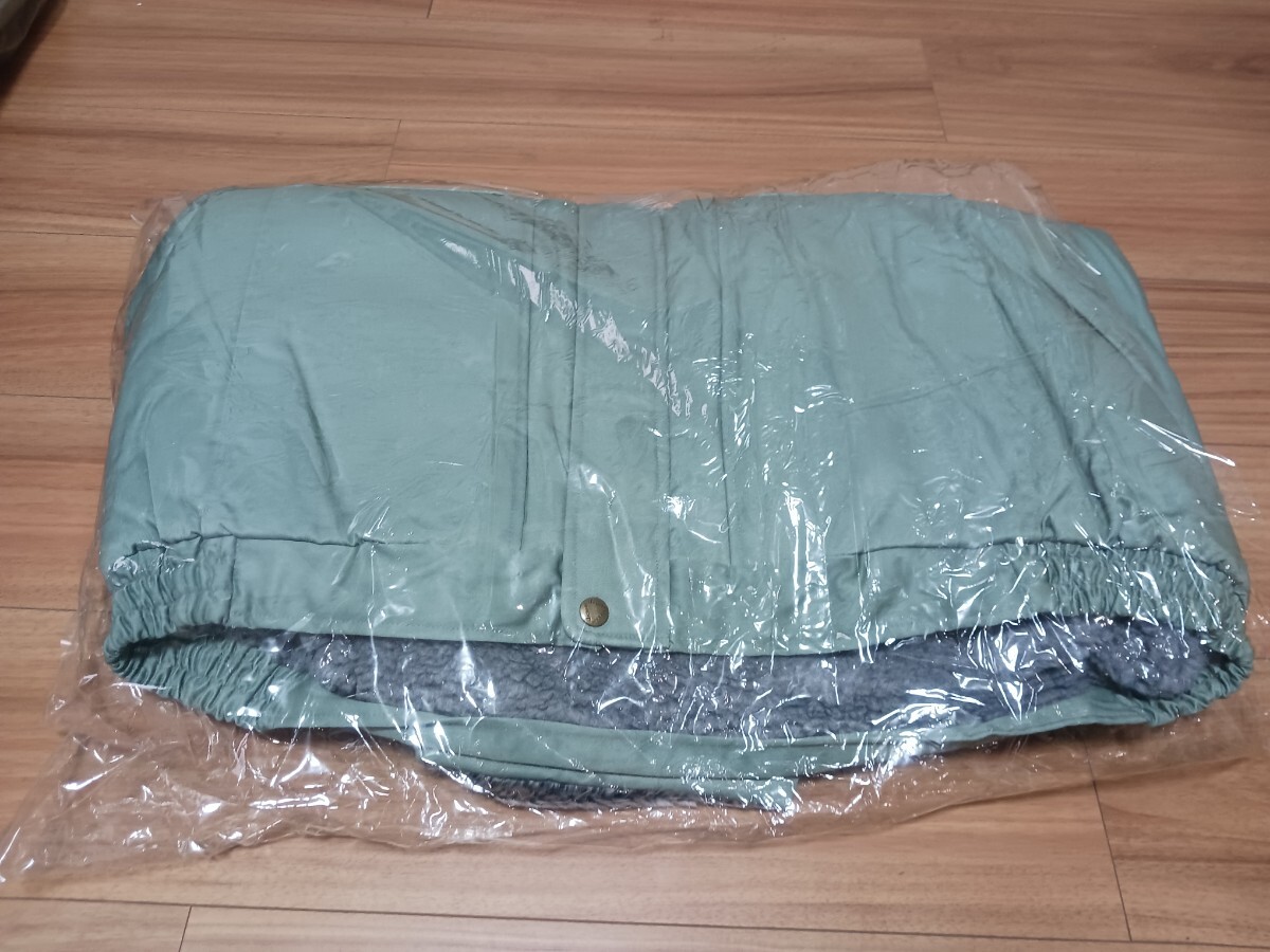 5721　自重堂 48060|防寒ブルゾン|アーミーグリーン|4Lサイズ|新品未使用|裏ボア|衿ボア脱着可|収納式フード付|綿ポリ混紡|防寒ジャンパー_画像3