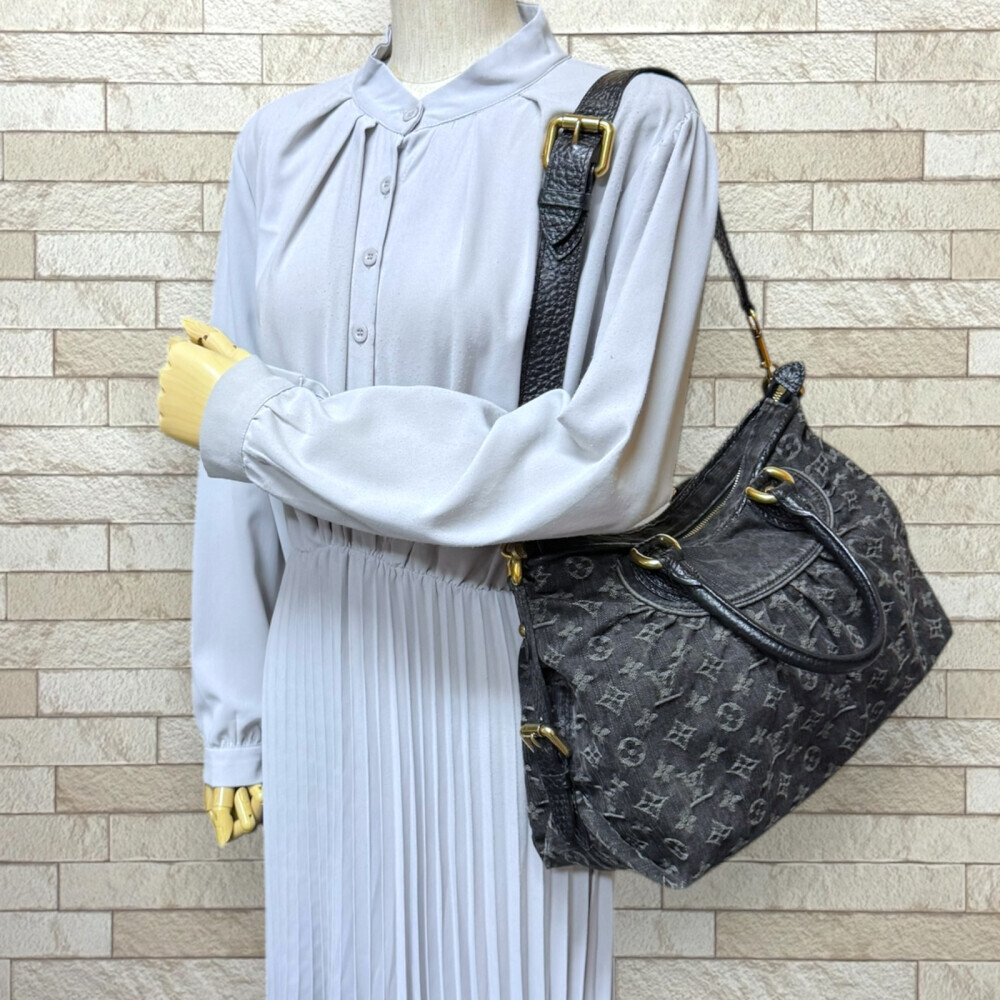 ルイヴィトン ネオカヴィMM モノグラムデニム ショルダーバッグ モノグラムデニム M95351 ブラック レディース LOUIS VUITTON 中古_画像2